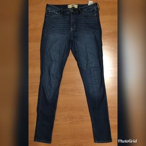 Hollister Super Skinny High Rise Jeans 9R